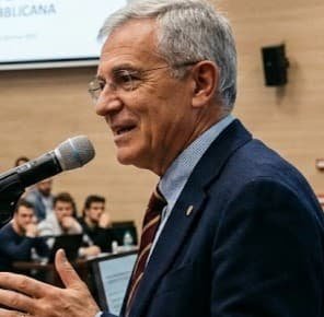 Recensione di Matteo R. sulla ristrutturazione del soggiorno a Borgio Verezzi con Borgio Edilizia.